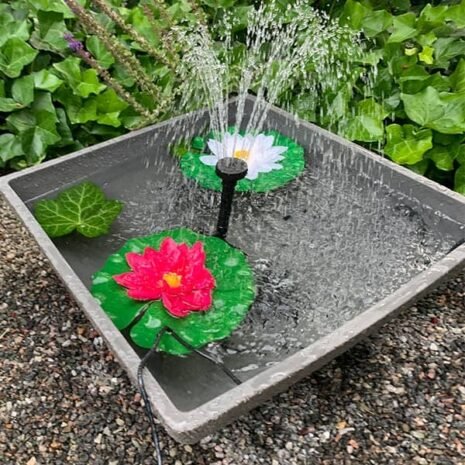 Minidamm, mörkgrå kvad 75 x 75 x 35 cm, lev.tid. Juli. Minidamm, mörkgrå kvad 75 x 75 x 35 cm, lev.tid. Juli.